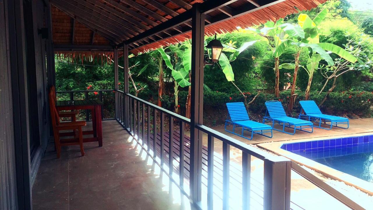 Phi Phi Sea And Hill Resort Exterior foto